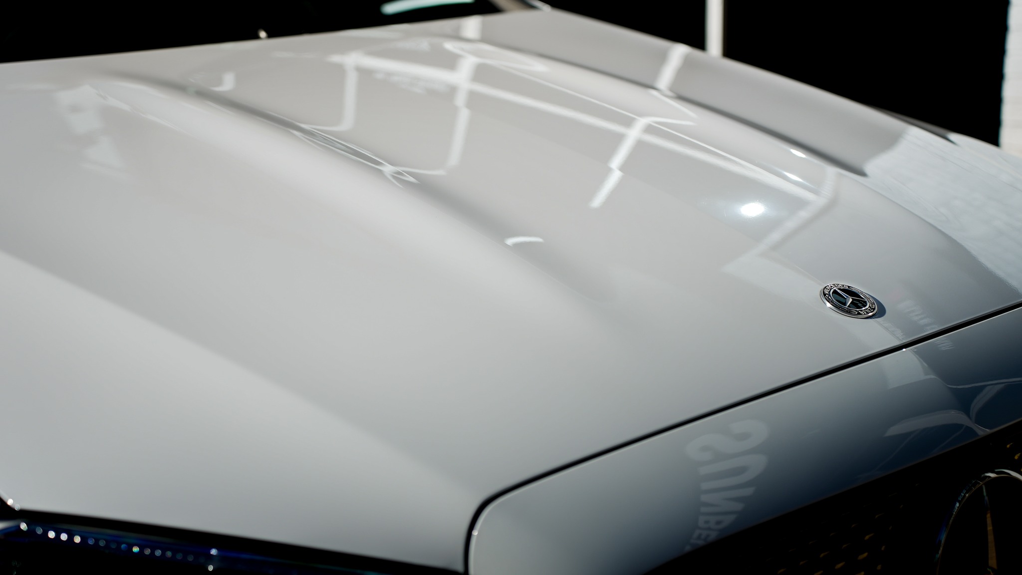 Mercedes-Benz E-Class 1